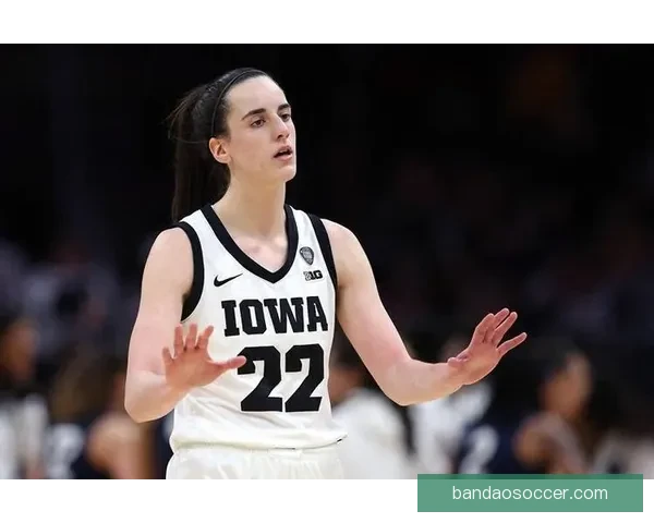 凯特琳-克拉克称约基奇为世界最强 他幽默回应背后原因